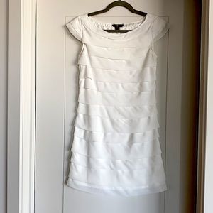 White mini dress 👗☀️